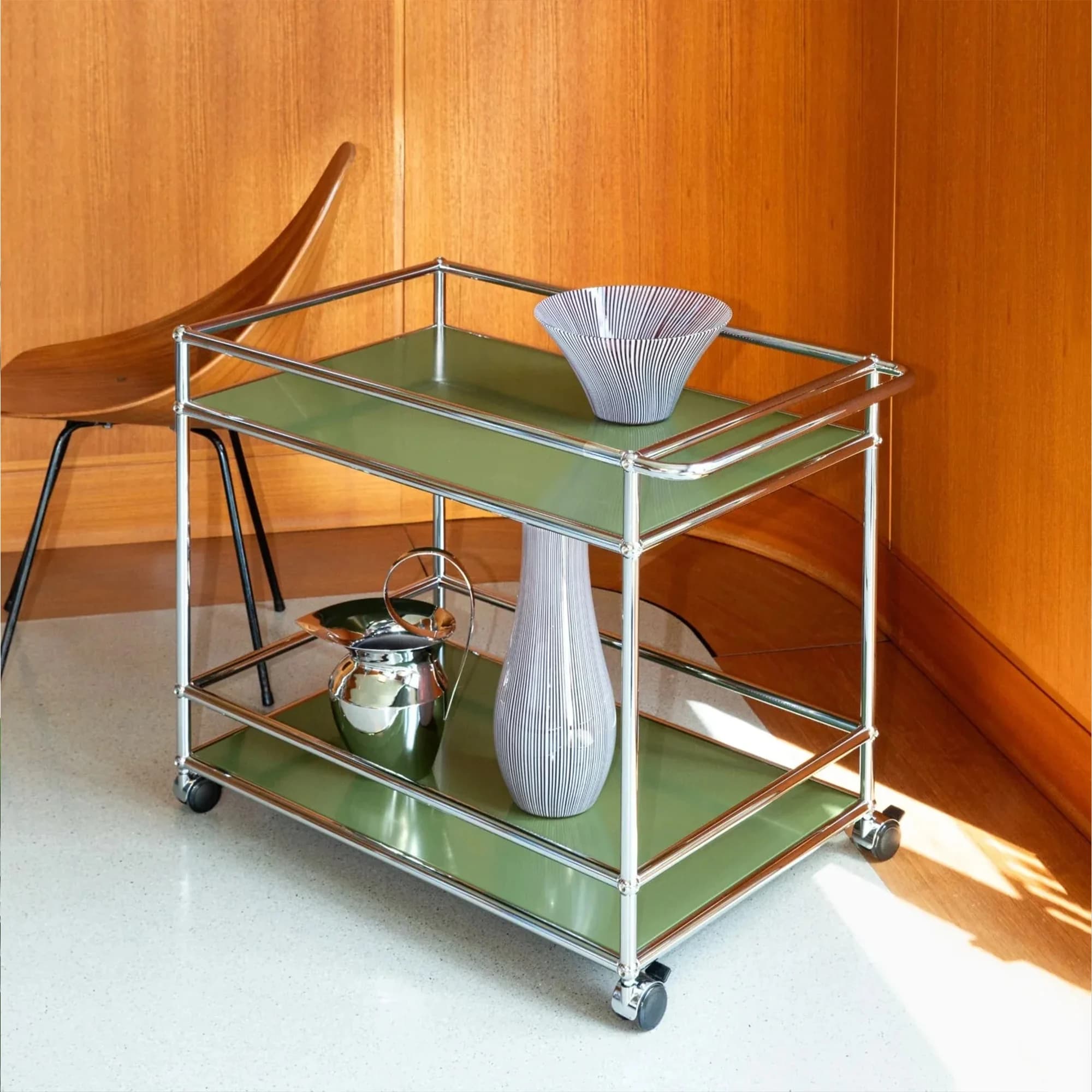 L18 Serving Cart