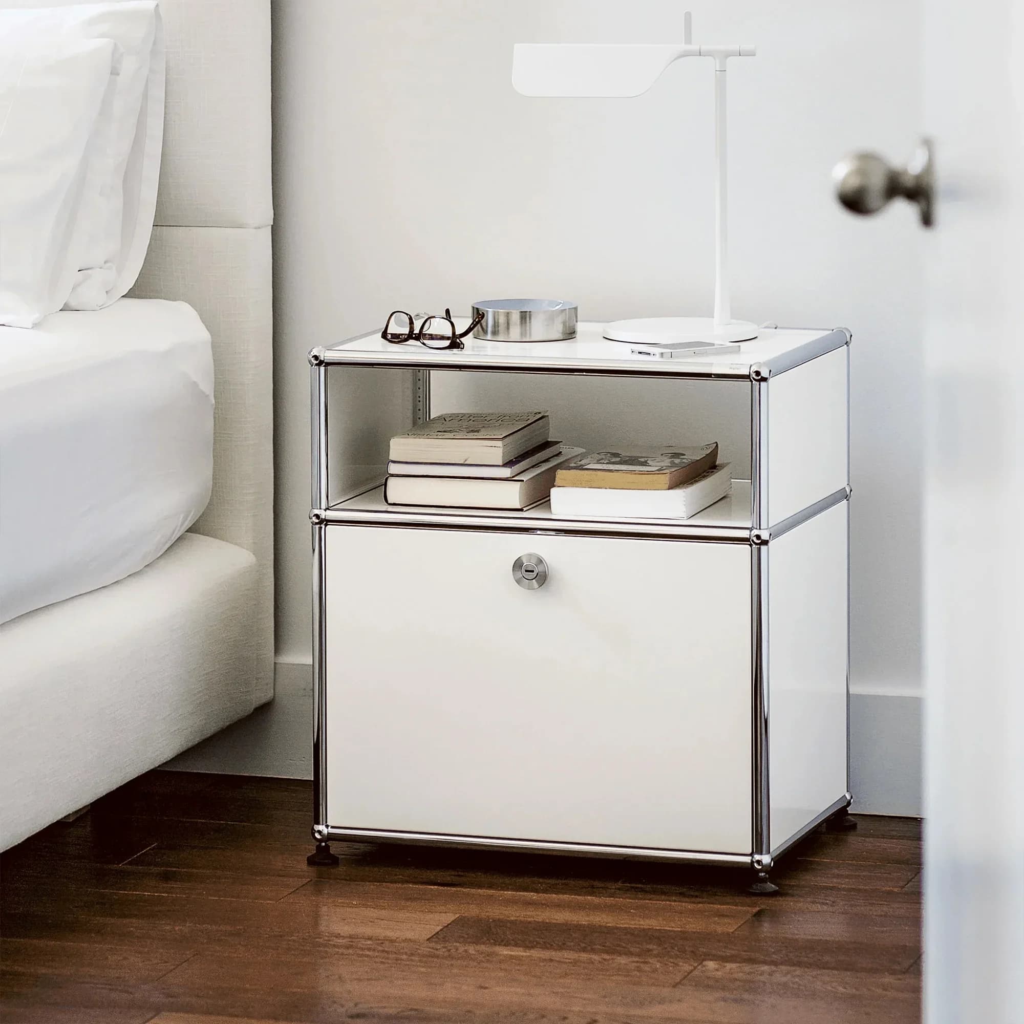 M55 Cabinet
