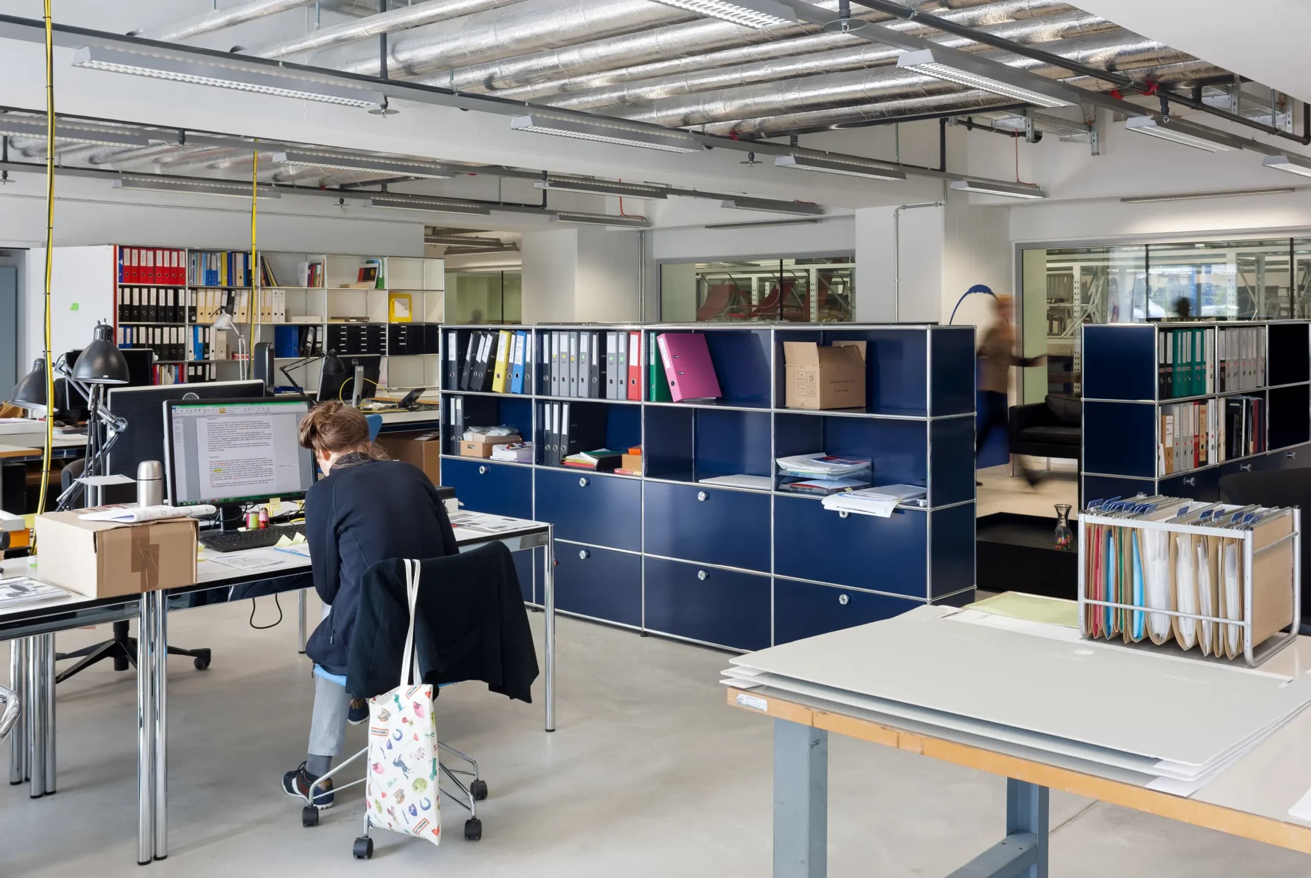 How Much Weight Can a Modular Steel Shelf Hold?